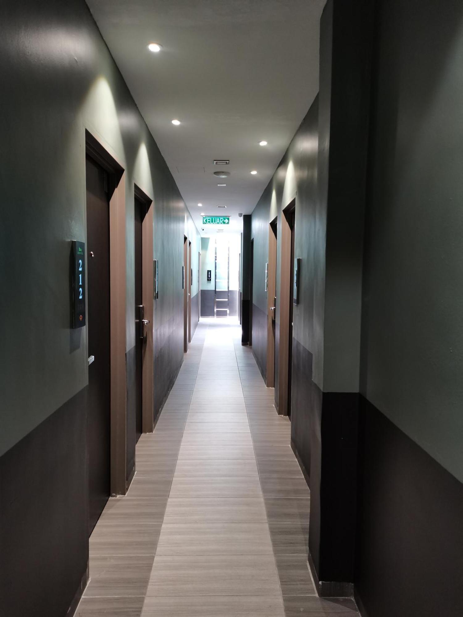 Lumut Hotel Екстериор снимка
